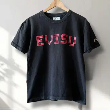 EVISU 에비수 로고 티셔츠 도트 로고 블랙 소매 자수 에비스 40