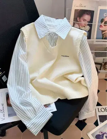 화이트 레이어드 스타일 니트 베스트 셋업 새상품