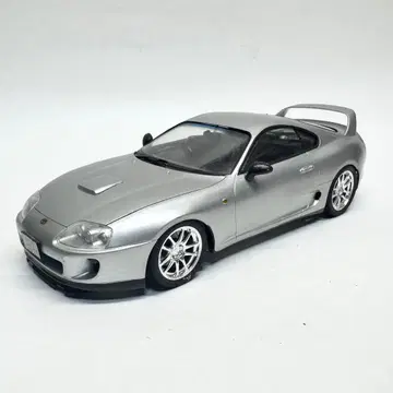 타미야 1/24 도요타 수프라 완성품