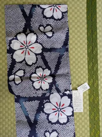 [ 유카타0004 ] 네이비 바탕에 벚꽃 패턴