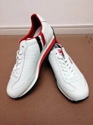 미사용 새상품 패트릭 마라톤 가죽 TRC 트리콜로르 사이즈 41