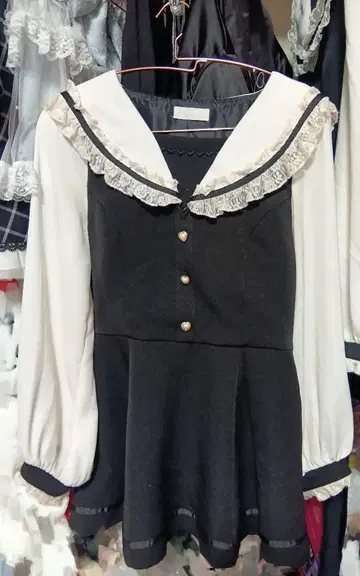 LIZLISA 리본 없는 세일러 카라 셋업 양산형