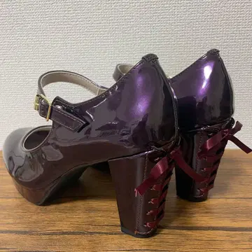 [미사용급 YOSUKE 통굽 펌프스 퍼플 LL 사이즈 레이스업 스트랩