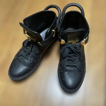 BUSCEMI 부셰미 가죽 스니커즈 44