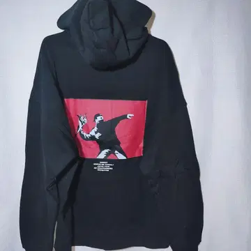 새상품 후드티 L 반크시 사랑은 허공에 꽃다발 아트 풀오버 속기모