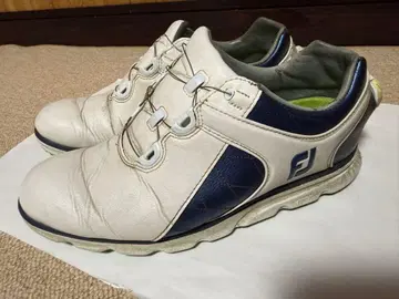 가격 대폭 인하! 골프용 신발 FootJoy 골프화 화이트/네이비