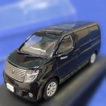 닛산 컬렉션 1/43 엘 그랜드