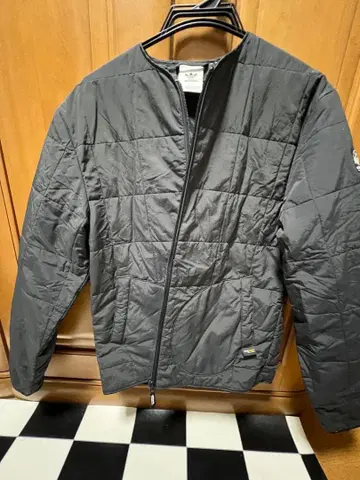 adidas 그레이 퀼팅 자켓