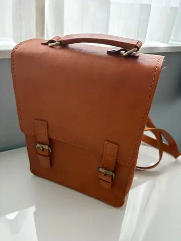 [새상품급] mezzo 박스 타입 백팩 브라운