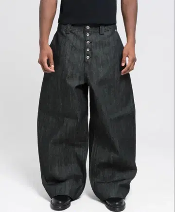 MENES Okayama Raw Loose Fit Jeans Black