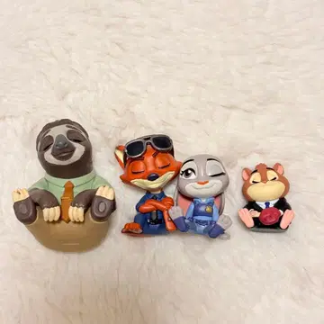 주토피아2 어깨 쿵 Fig. 나란히 피규어 닉 주디 4세트