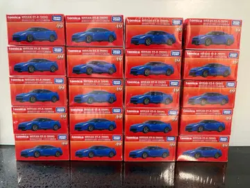 토미카 프리미엄 NISSAN GT-R (2025) 발매 기념 사양 20대