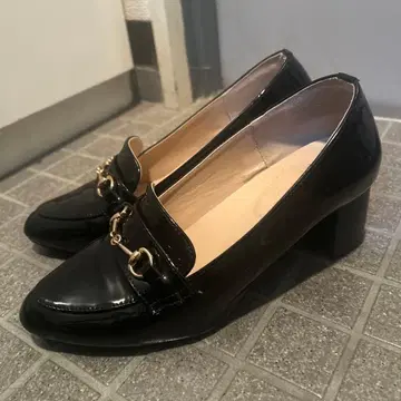 [ 익명 배송 ] 로페피크닉 HARUTA 콜라보 로퍼 펌프스