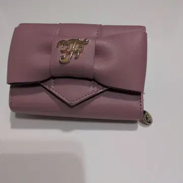 메종 드 플뢰르 리본 포함 핑크 3단 폴더형 지갑