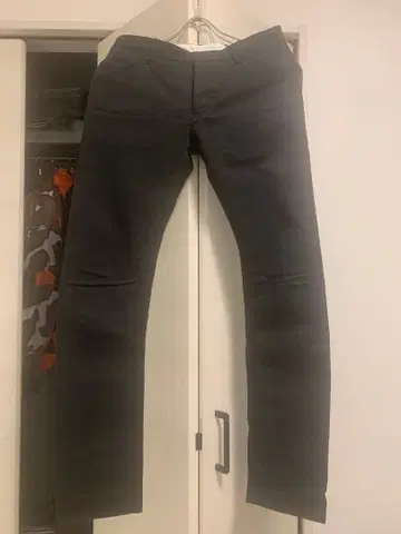 ATTACHMENT 블랙 팬츠