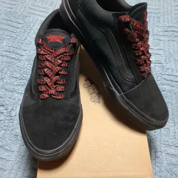 VANS 올드스쿨 BABYMETAL 콜라보
