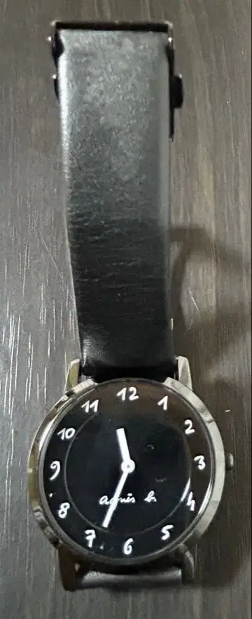 애니에스 베이 블랙 아날로그 손목시계