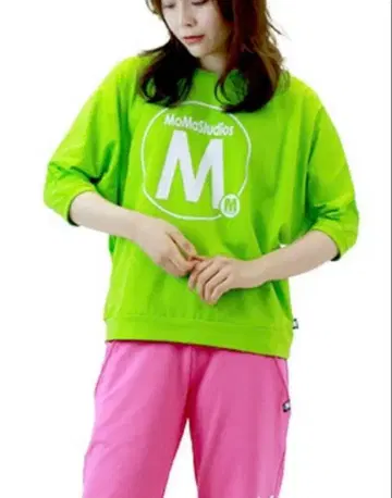 la body MOMA STUDIO 티셔츠