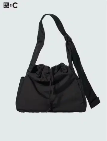 새상품급 25년 모델 유니클로 C 소프트 퍼피 숄더백 블랙