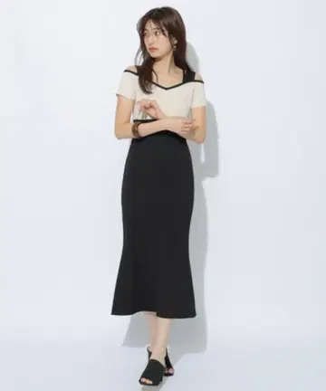 Rirandture 디자인 스트랩 니트 원피스