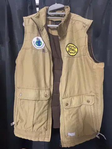 와펜 포함 밀리터리 베스트 베이지 멀티 포켓 낚시 아웃도어