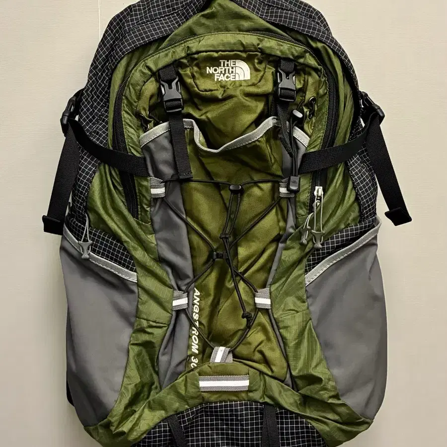 The North Face Backpack Ascend L 25 #,#,#,#,# on Bunjang Global Site. The North Face Backpack Ascend L 25 #,#,#,#,# on Bunjang Global Site.