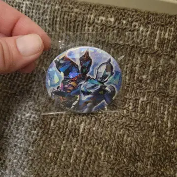 홀로그램 울트라맨 캔뱃지