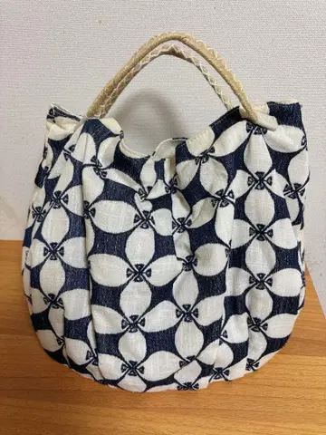 TRENTASEI 트렌타세이 꽃무늬 린넨 토트백