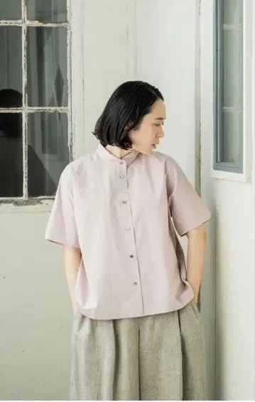 entwa 실버 핑크 밴드 카라 셔츠