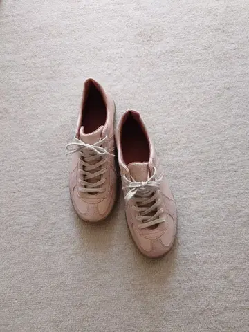 REPRODUCTION OF FOUND 저먼 트레이너