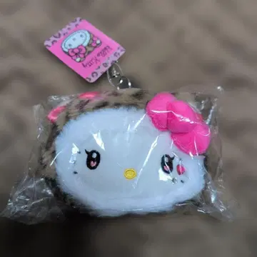 헬로키티 레오파드 무늬 페이스 릴 패스케이스
