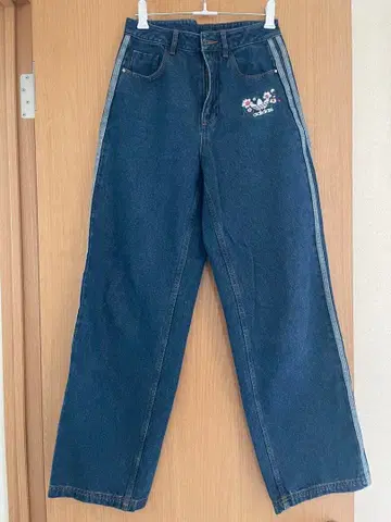 아디다스 오리지널 스트레이트 데님