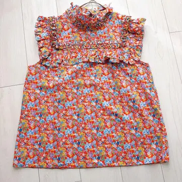 새상품급 호러 바큐이 플라워 프린트 스모킹 블라우스 프릴 꽃무늬