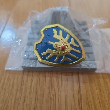 빗쿠라타마고 드래곤 퀘스트 [보물 상자를 열었다!] 로토의 방패