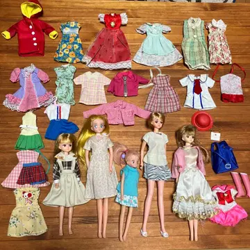 리카짱 인형과 의상 세트 일괄