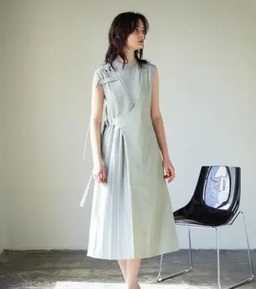 유나이티드 도쿄 아지메 크로스 레이어드 원피스