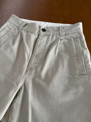 MHL. 마가렛호웰 치노 팬츠