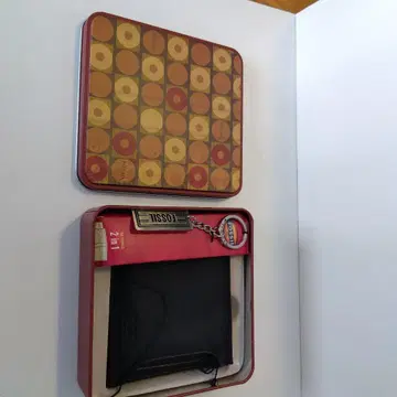 FOSSIL 패스케이스와 키링이 달린 남성용 접이식 지갑