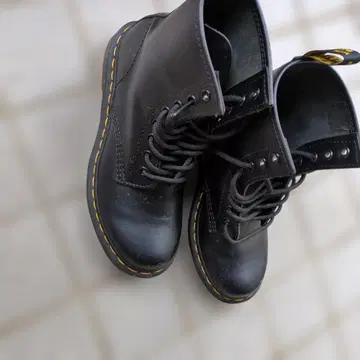 신발 Dr.martensUK5$