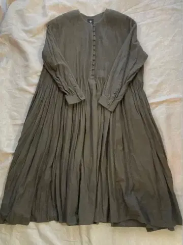 메종드소일 maison de soil 핀턱 원피스