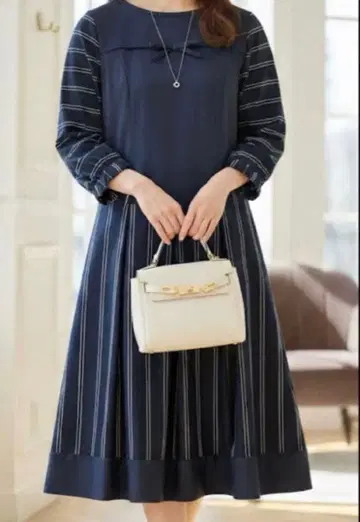 새상품급 TO BE CHIC 원피스 A라인 턱 리본 빅 사이즈 42