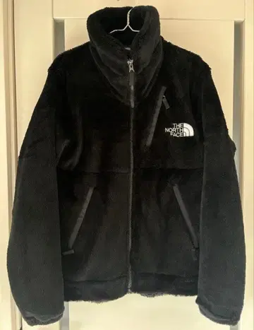 25FW 모델 더 노스페이스 버사 로프트