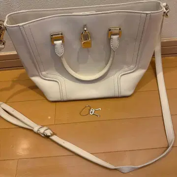 새상품급 SamanthaThavasa 슈망드자르당 토트백 화이트