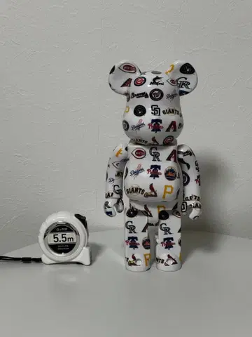 베어브릭 MLB NATIONAL LEAGUE(TM) 400%