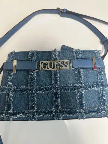 GUESS 데님 블루 숄더백