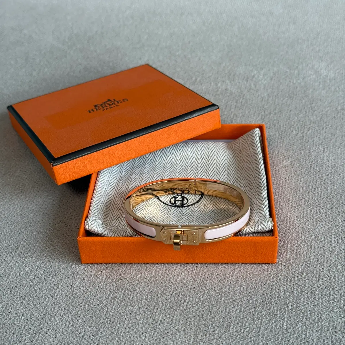 Hermès Mini Click kelly Bracelet (new) | Bunjang Global