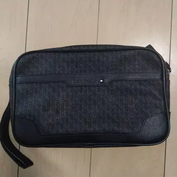 MONTBLANC 클러치백