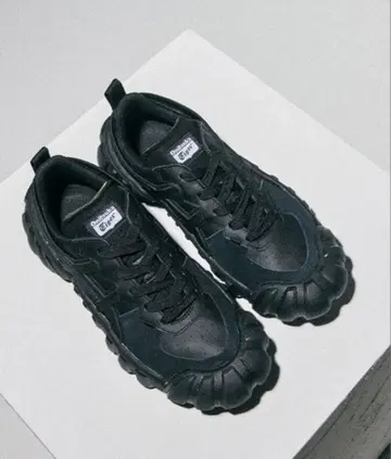오니츠카타이거 덴티그레 블랙 23cm