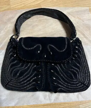 자망퓌에슈 비즈 장식 가방 새상품급