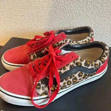 VANS 레드 레오파드 무늬 스니커즈